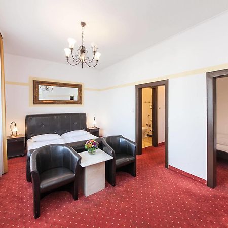 Hotel An Der Oper Duesseldorf Екстериор снимка