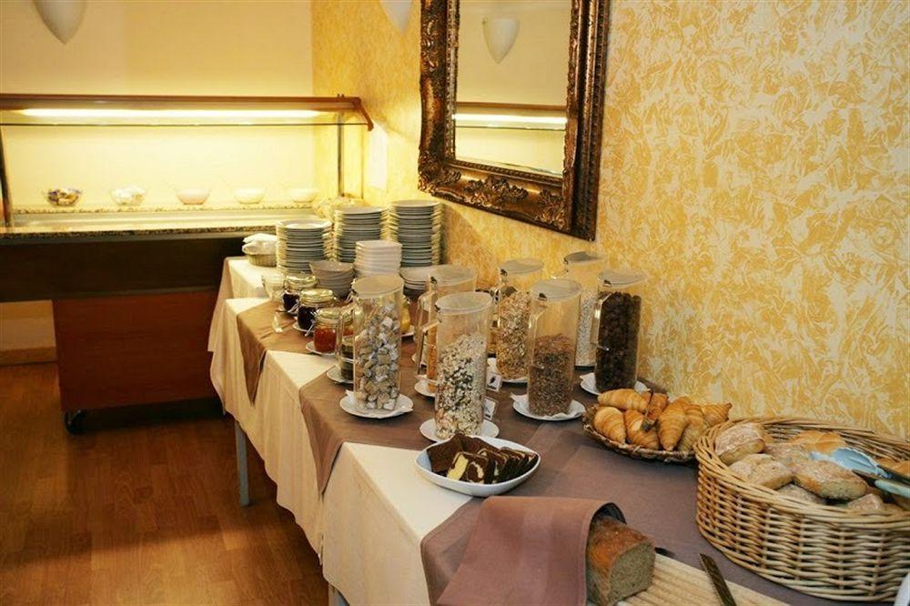 Hotel An Der Oper Duesseldorf Екстериор снимка