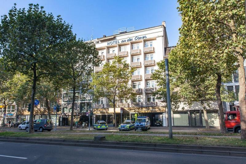 Hotel An Der Oper Duesseldorf Екстериор снимка