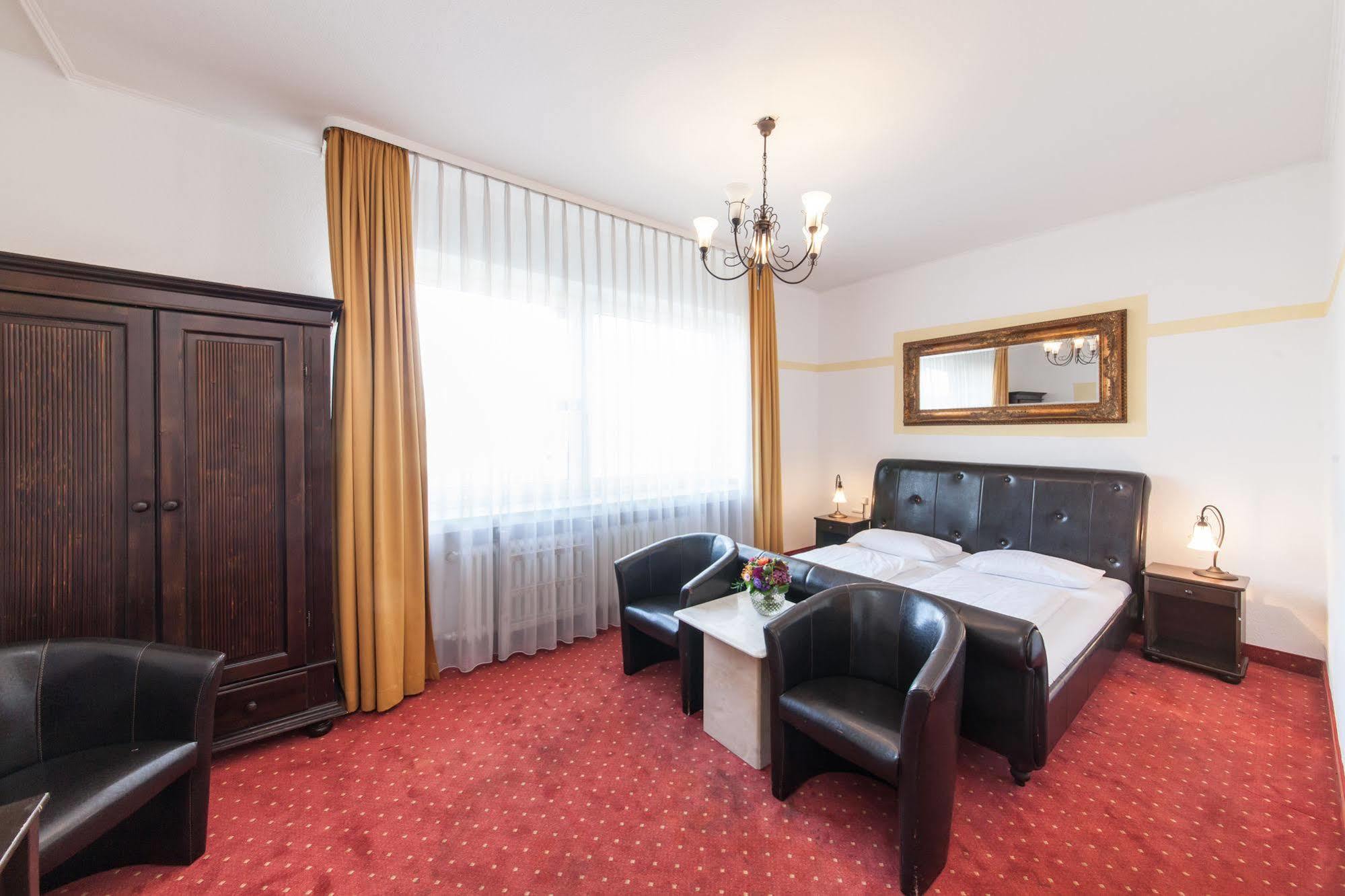 Hotel An Der Oper Duesseldorf Екстериор снимка